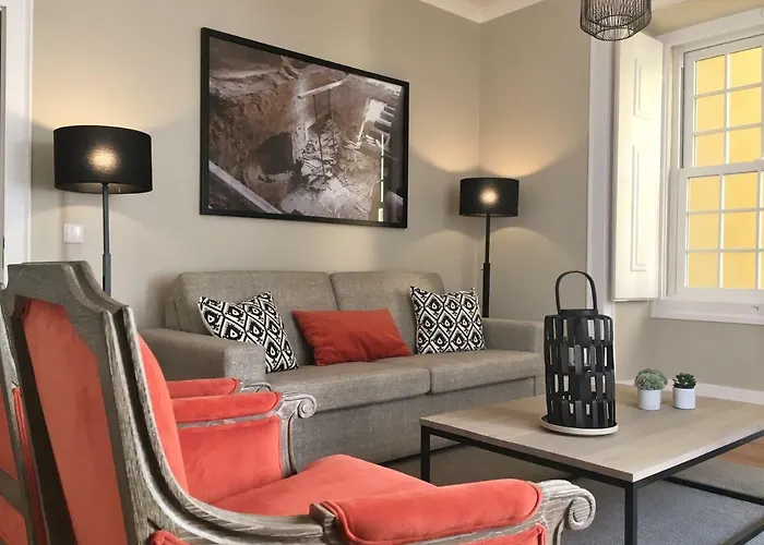 Finestay Bica *