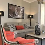 Finestay Bica *