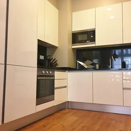 Finestay Bica